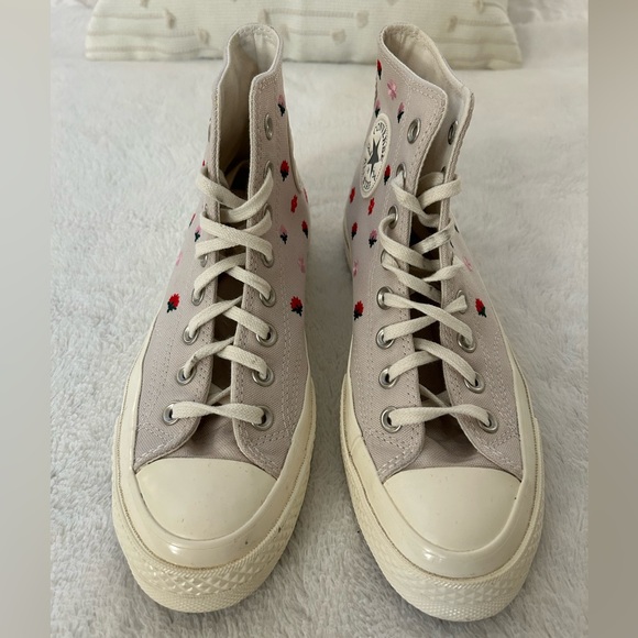 Chuck 70 Floral Embroidery Women’s High Top Shoe - Picture 9 of 11